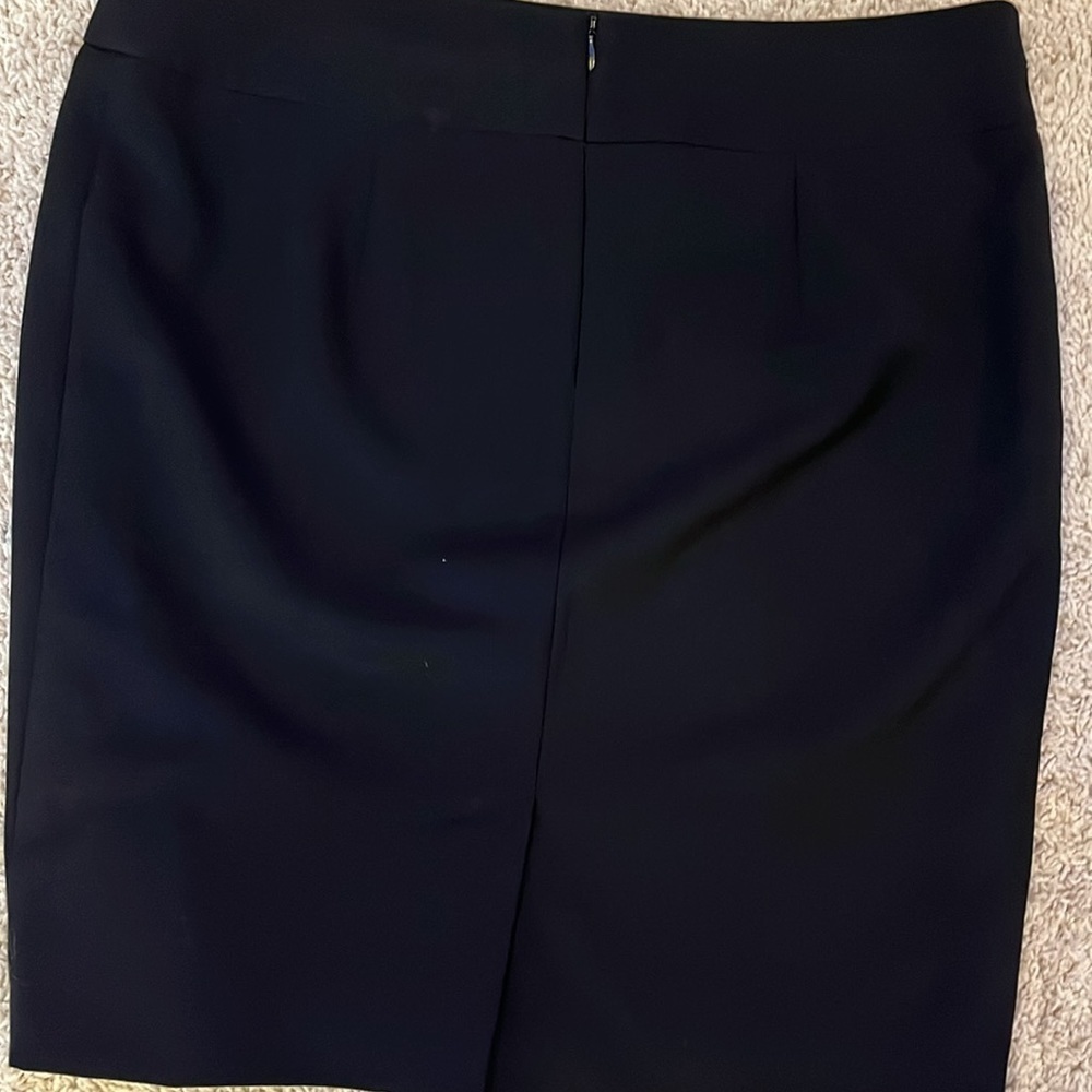 George black straight black knee length skirt. Poly rayon bland w/some spandex - Picture 5 of 11